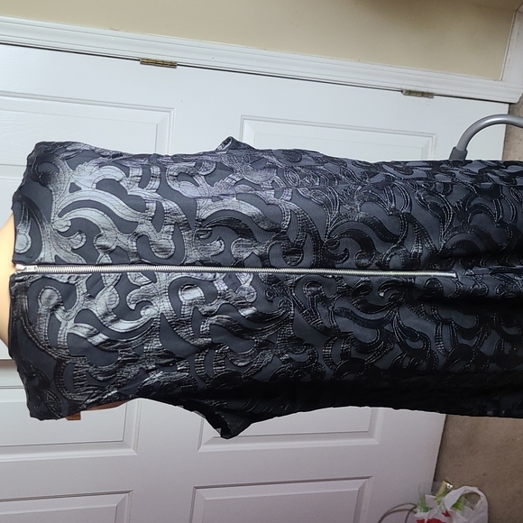 Ladies Sleeveless Dress 👗 😍 - Picture 7 of 8